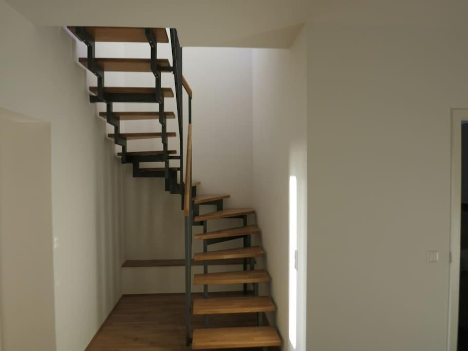 Loft Mit 2 Terrassen - Ruhig&Sonnig Apartment ไลป์ซิก ภายนอก รูปภาพ